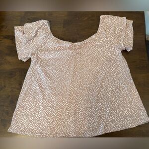 Acting Pro Taupe and White Polka Dot Ruffle Sleeve Top